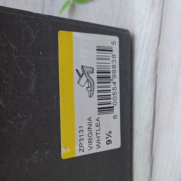 Zac Posen Virginia Leather Sandal NIB - Picture 10 of 10